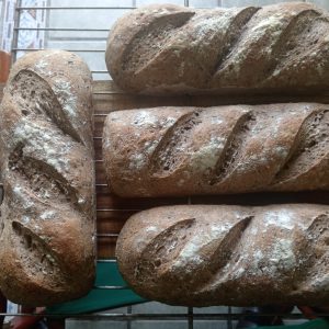 PAN DE MASA MADRE INTEGRAL CON  LINAZA 1 kilo